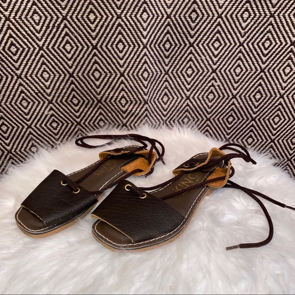 Kino Sandals / Women’s / Size 6 - Picture 2 of 5